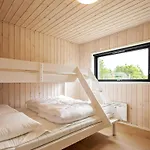 10 Person In Sæby