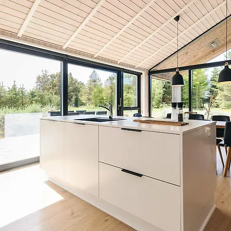 10 Person In Sæby